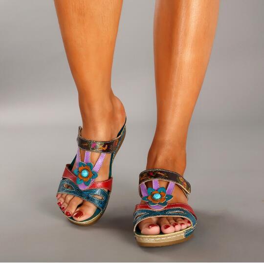 Hayley – Hakken Slippers met Etnische Bloemen voor Dames