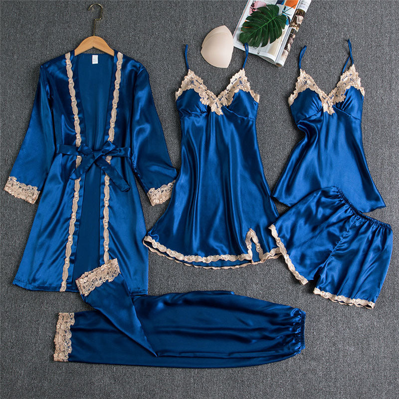 Fiona – Vijfdelige Satijnen Pyjama Set voor Dames