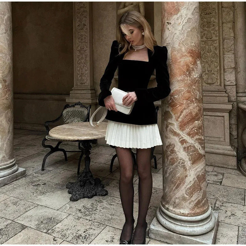 Denise – Color Block Geplooide Velvet Jurk met Lange Mouwen
