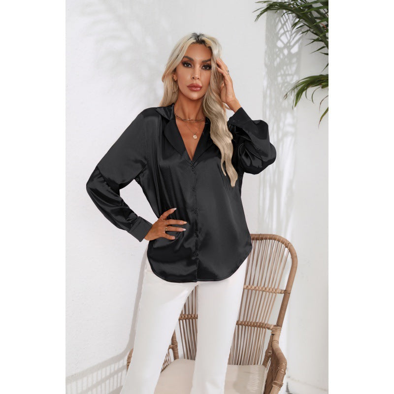Andrea – Satijnen Blouse met Kraag
