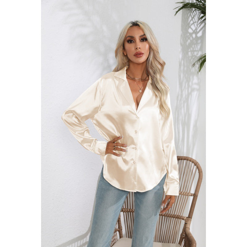 Andrea – Satijnen Blouse met Kraag