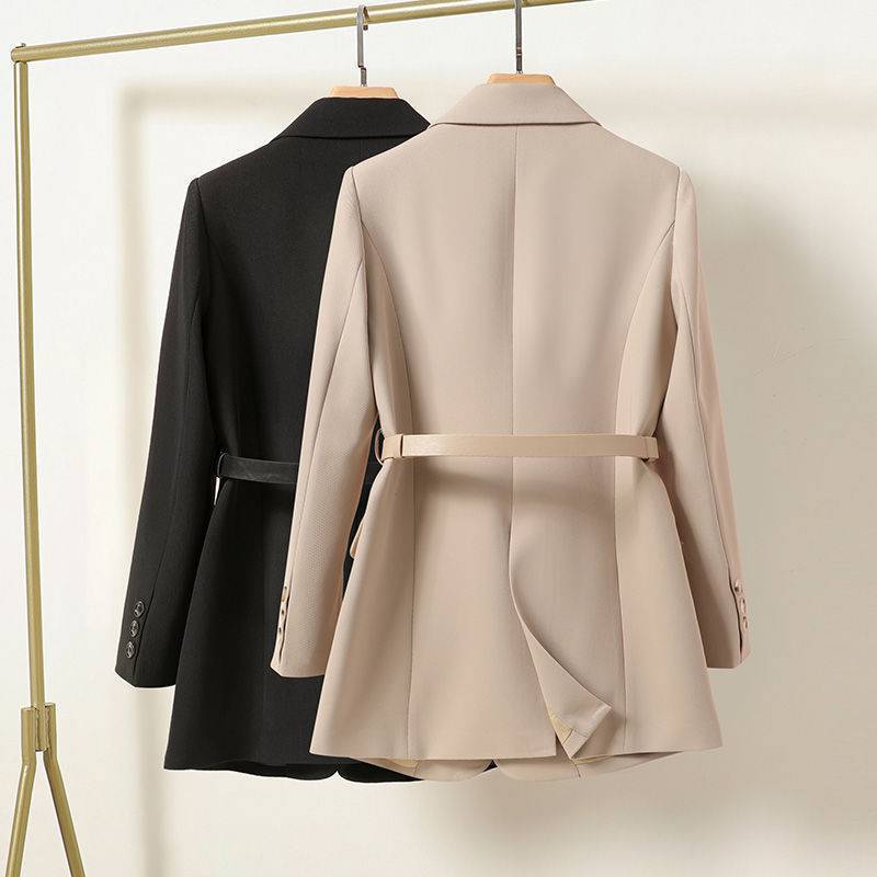 Christine – Elegante Mid-Lengte Jasje met Taillecontrole