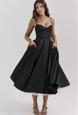Ruby – Stalen Ring Swing Jurk met Corset