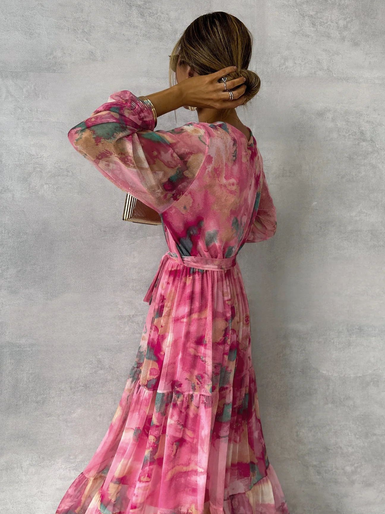Gillian – Elegant Chiffon Jurk met Trekkoord en Patchwork