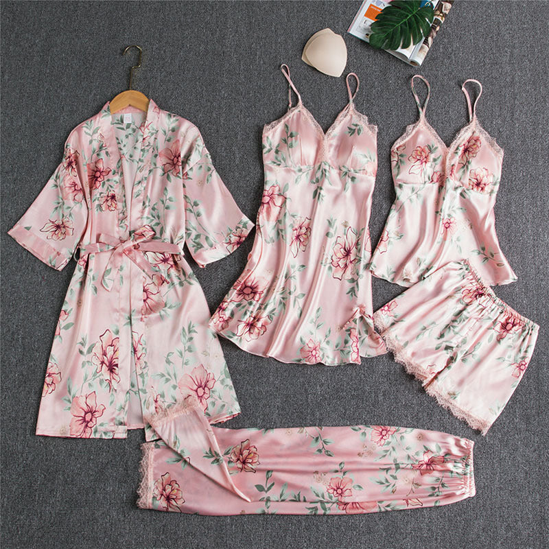 Fiona – Vijfdelige Satijnen Pyjama Set voor Dames