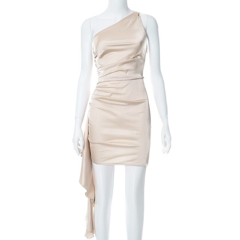 Amelia – One-shoulder Mouwloze Mini Jurk Sexy Slim Rugloze Rok