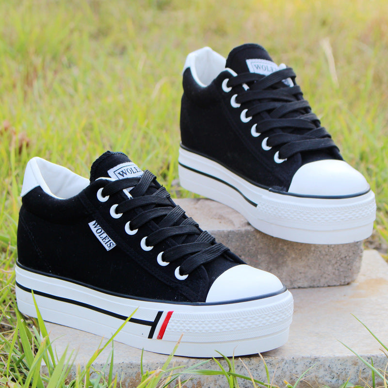 Abigail – Canvas Plateau Sneakers in Wit